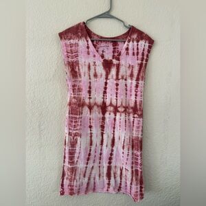 5 for $25!!! Universal Thread Pink and Red Tie-Dye Top